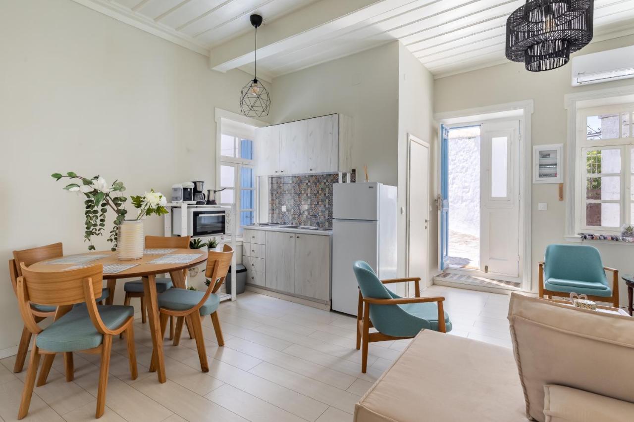 Helios Lovely Apartment Skopelos Exterior foto